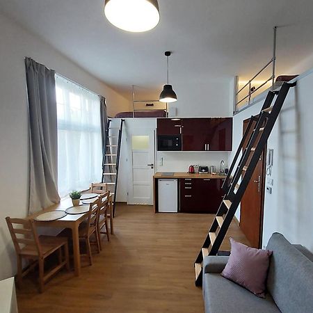 Old Town Stage Apartment One Krasków Exterior foto