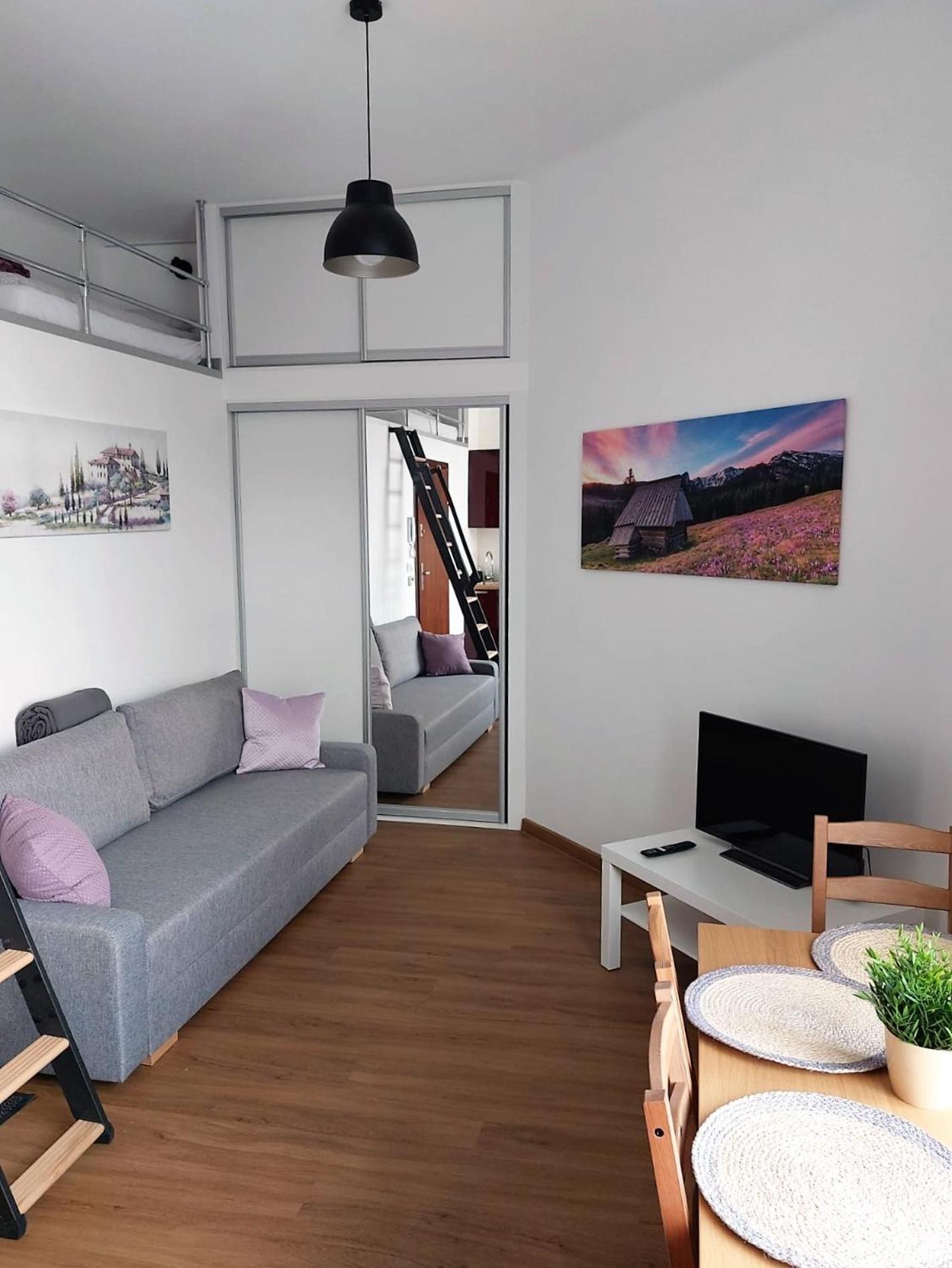 Old Town Stage Apartment One Krasków Exterior foto